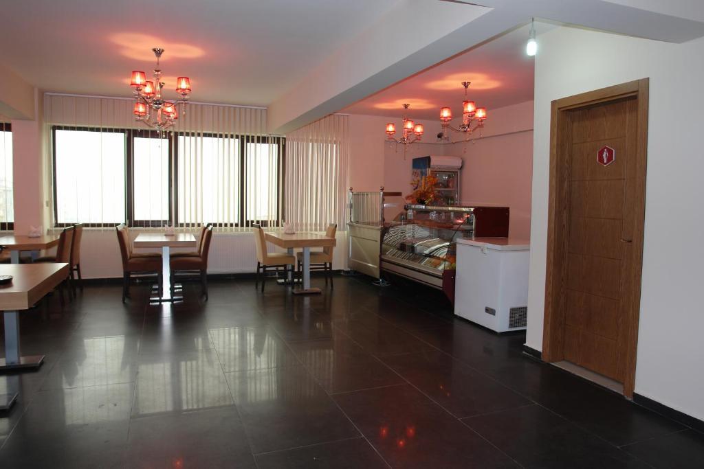 Hotel Almatur Yusufeli ภายนอก รูปภาพ